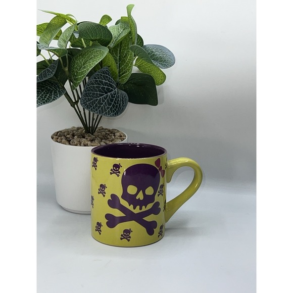 David & Goliath Other - David & Goliath 2010 Skull Purple Pink Bow 12oz Coffee Mug